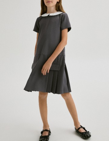 
						Rochie Reserved, gri