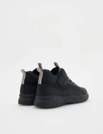 Adidasi Reserved, negru Negru