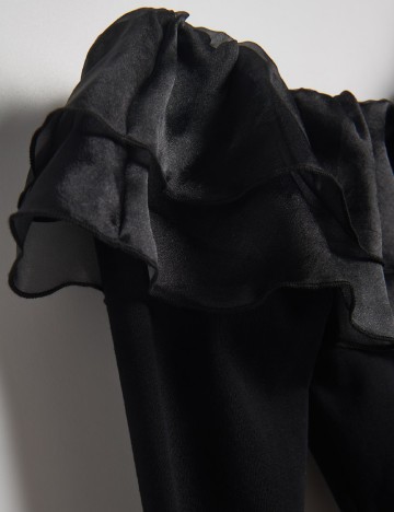 Body Reserved, negru