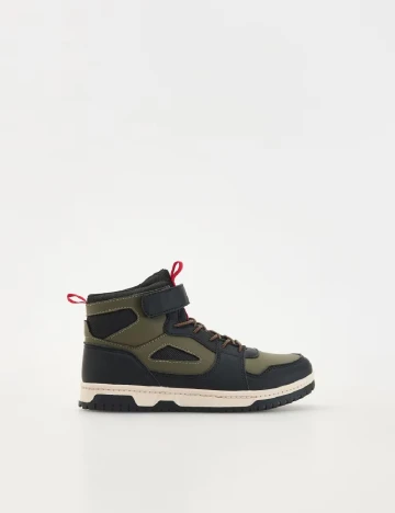 Adidasi Reserved, negru/verde