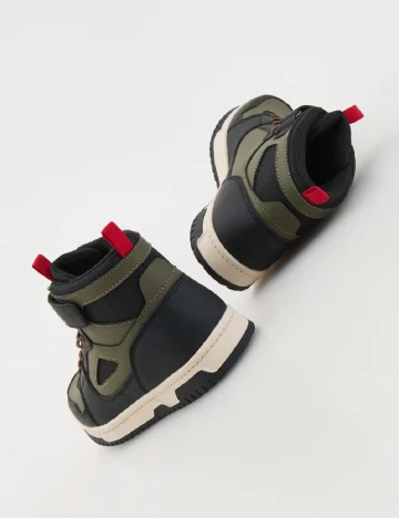 Adidasi Reserved, negru/verde