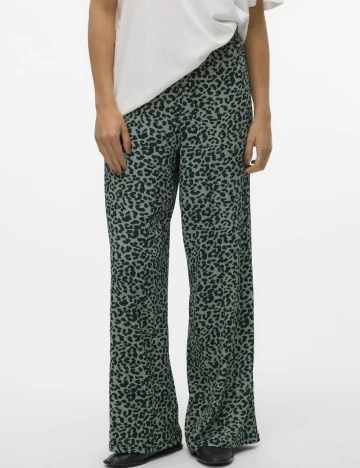 Pantaloni Vero Moda, verde