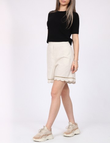 Pantaloni scurti Vero Moda, crem