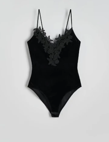 Body Reserved, negru
