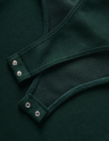 Body Reserved, verde