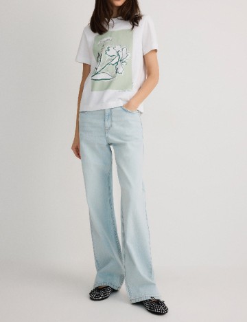 
						Tricou Reserved, alb