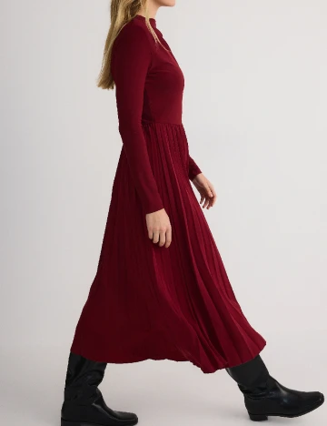 Rochie medie Reserved, rosu