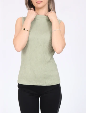 Top Pieces, verde