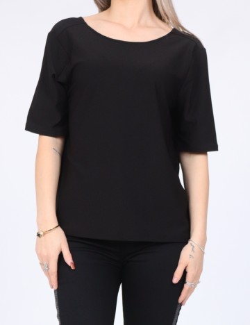 
						Tricou Only, negru