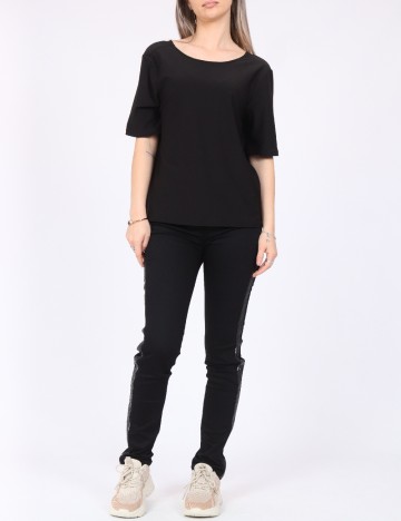 Tricou Only, negru
