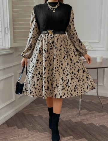 
						Rochie medie SHEIN CURVE, negru/crem