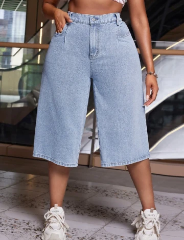 Pantaloni scurti SHEIN CURVE, albastru