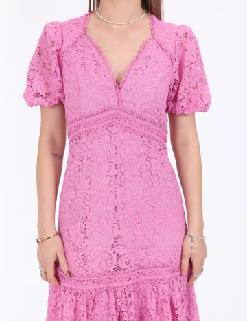 Rochie medie Coast, roz