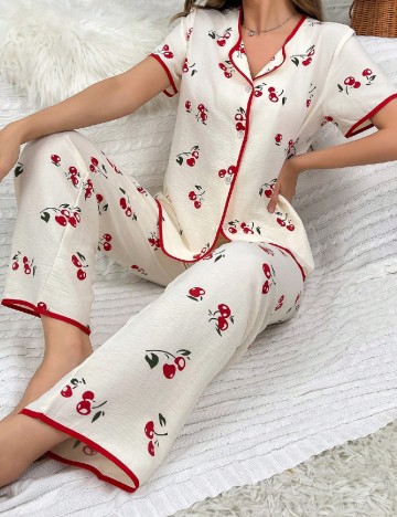 
						Pijama SHEIN, crem