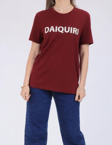 Tricou Only, visiniu