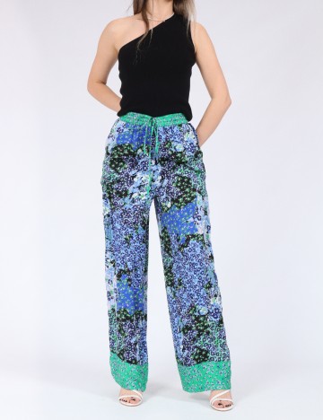 
						Pantaloni Vero Moda, floral print