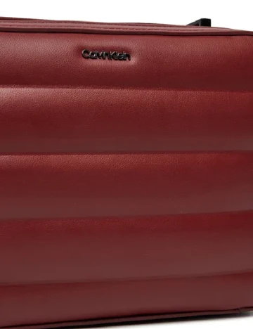 Geanta Calvin Klein, visiniu