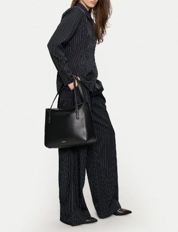 
						Geanta Calvin Klein, negru