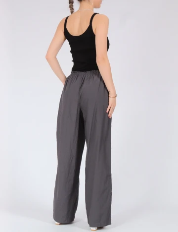 Pantaloni Vero Moda, gri