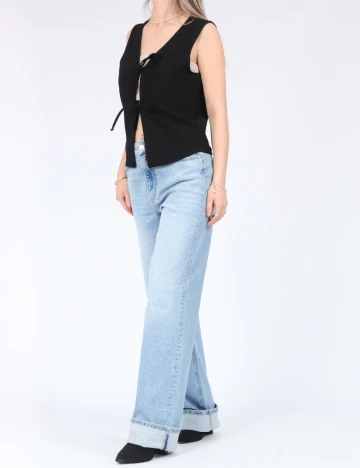 Vesta Only, negru