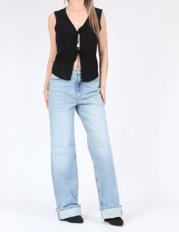 Vesta Only, negru