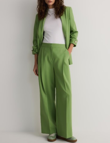 
						Pantaloni Reserved, verde