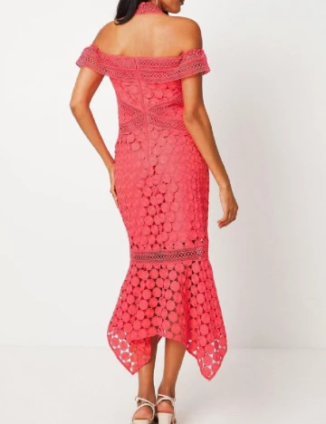 Rochie medie Coast, roz