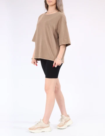 Tricou Only, maro
