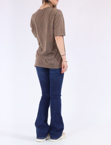 Tricou Only, maro