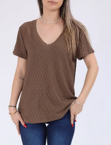 Tricou Only, maro