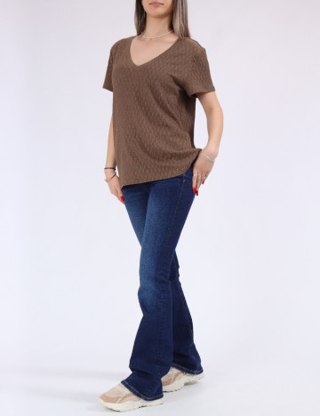 Tricou Only, maro