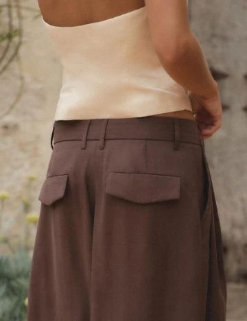 Vesta Zara, crem