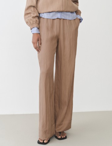 
						Pantaloni Mango, maro