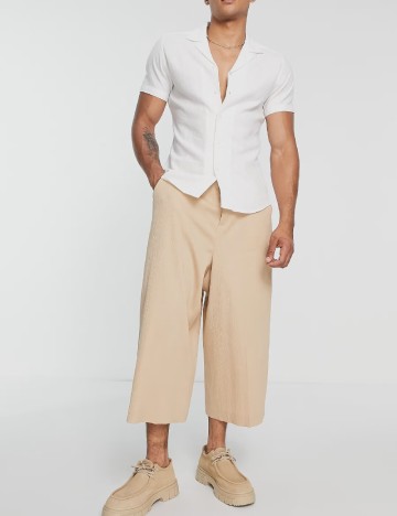 
						Pantaloni ASOS, crem