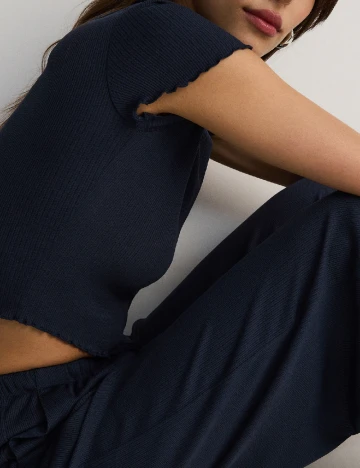 Top Reserved, bleumarin