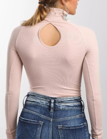 Body Free People, roz pal