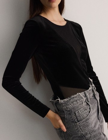 Body Reserved, negru