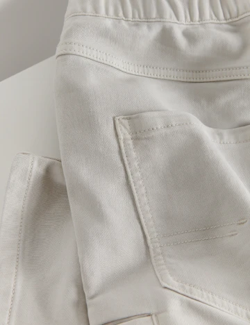 Pantaloni scurti Reserved, bej