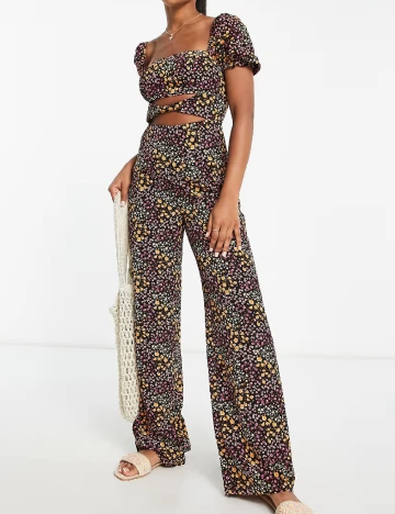 Salopeta the frolic, floral print