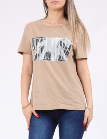 
						Tricou Vero Moda, maro