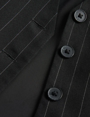 Vesta Reserved, negru Negru