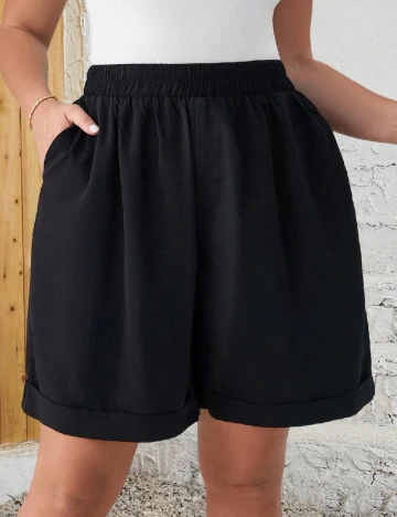 Pantaloni scurti SHEIN CURVE, negru