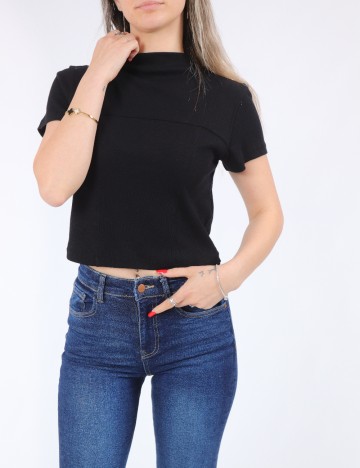 
						Top Pieces, negru