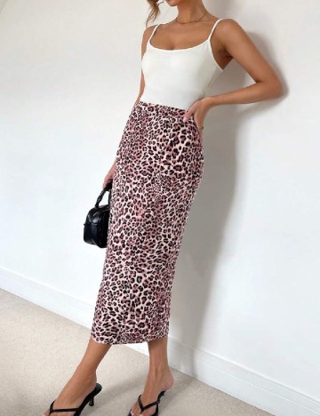 
						Compleu SHEIN, animal print