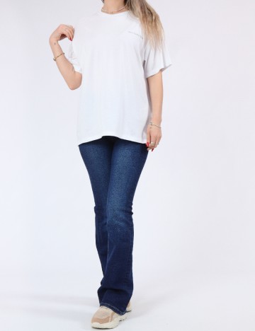 
						Tricou Pieces, alb