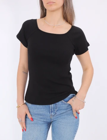 Tricou Pieces, negru