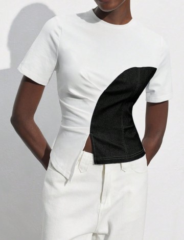 
						Tricou SHEIN, alb