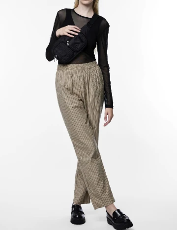 Pantaloni Pieces, maro Maro