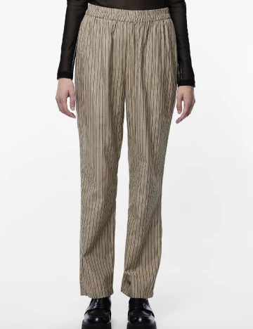 Pantaloni Pieces, maro Maro