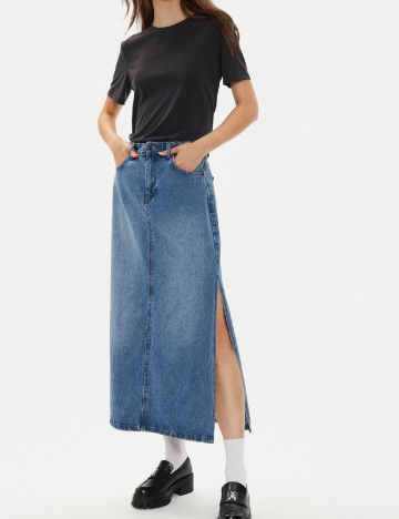 
						Tricou Pieces, negru